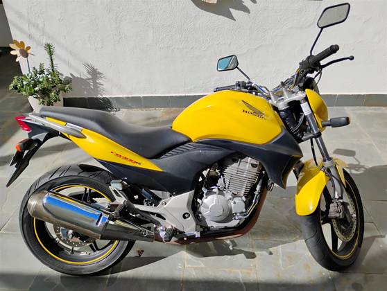 HONDA CB 300R 